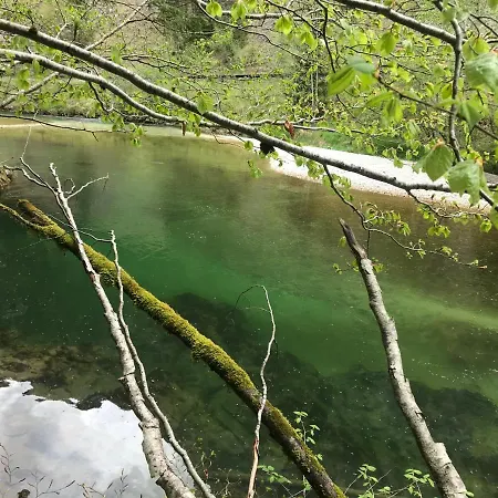 Weichselboden, Alte Schule *