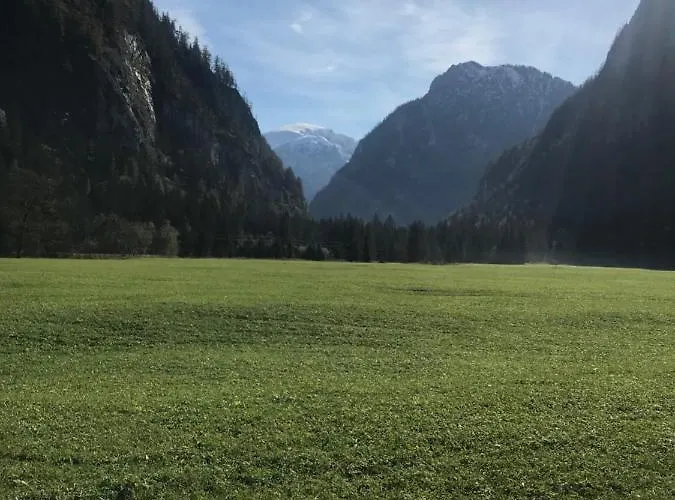 Weichselboden, Alte Schule *