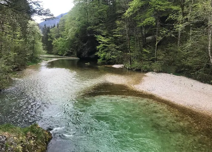 아파트 Weichselboden, Alte Schule *