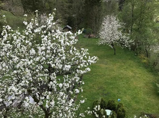 아파트 Weichselboden, Alte Schule *