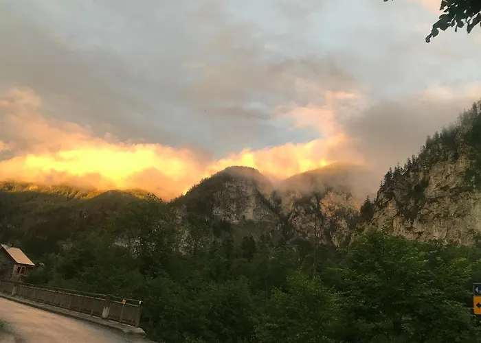 아파트 Weichselboden, Alte Schule *